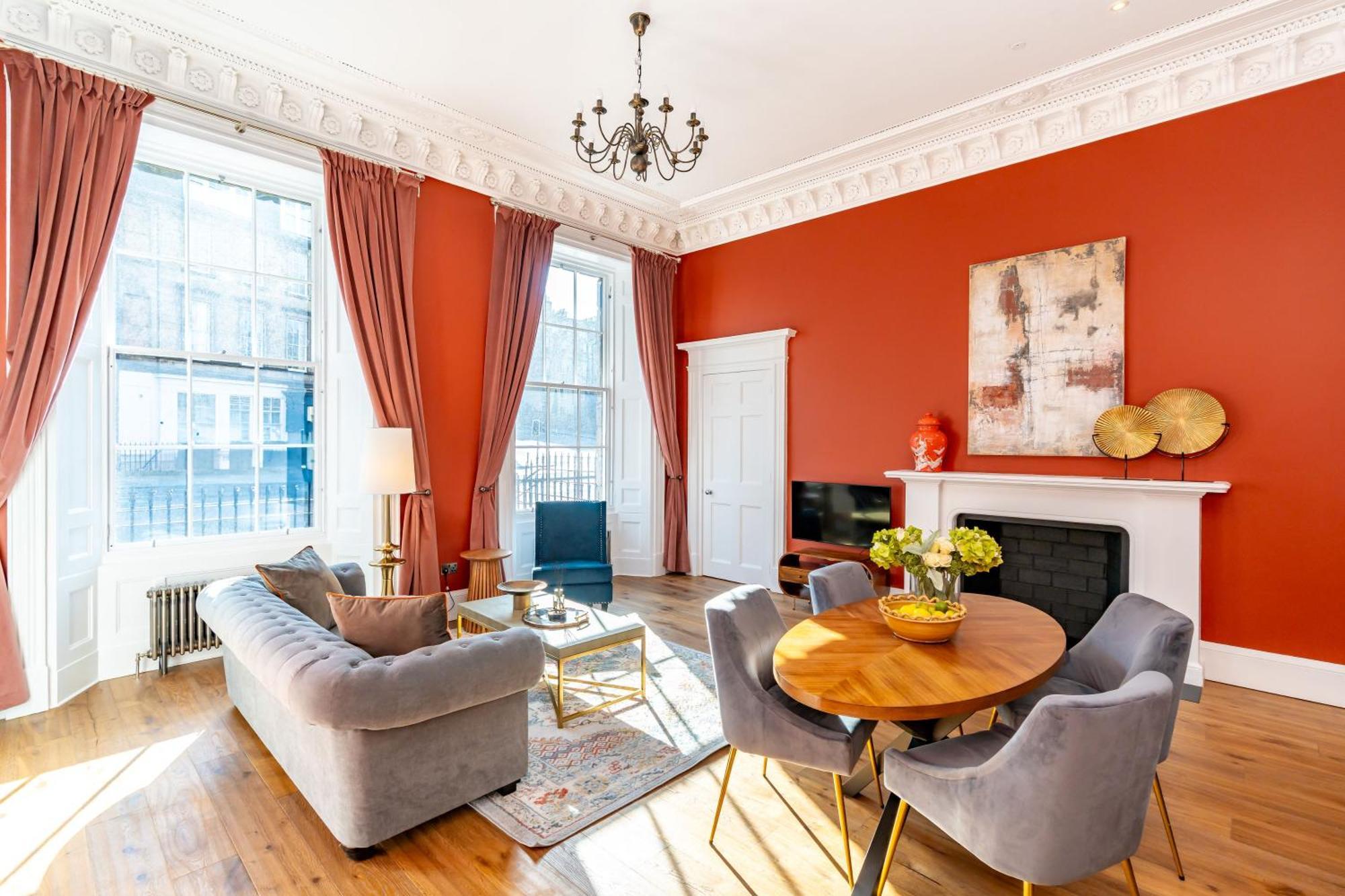 Dragon Suites Luxury Apartments At 9 Albyn Place Единбург Екстер'єр фото