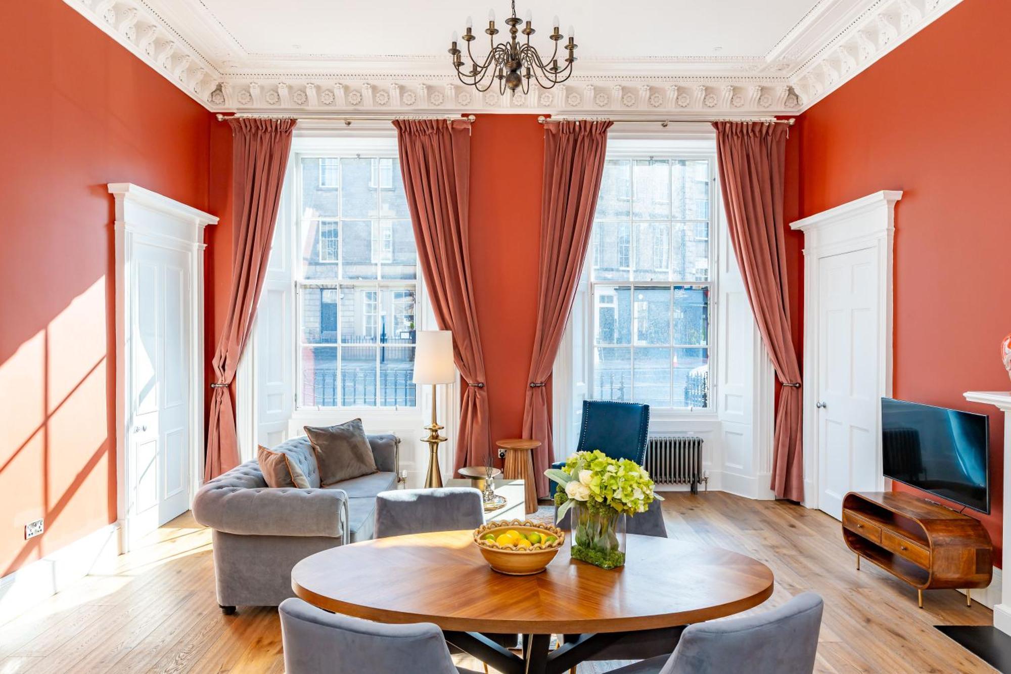Dragon Suites Luxury Apartments At 9 Albyn Place Единбург Екстер'єр фото
