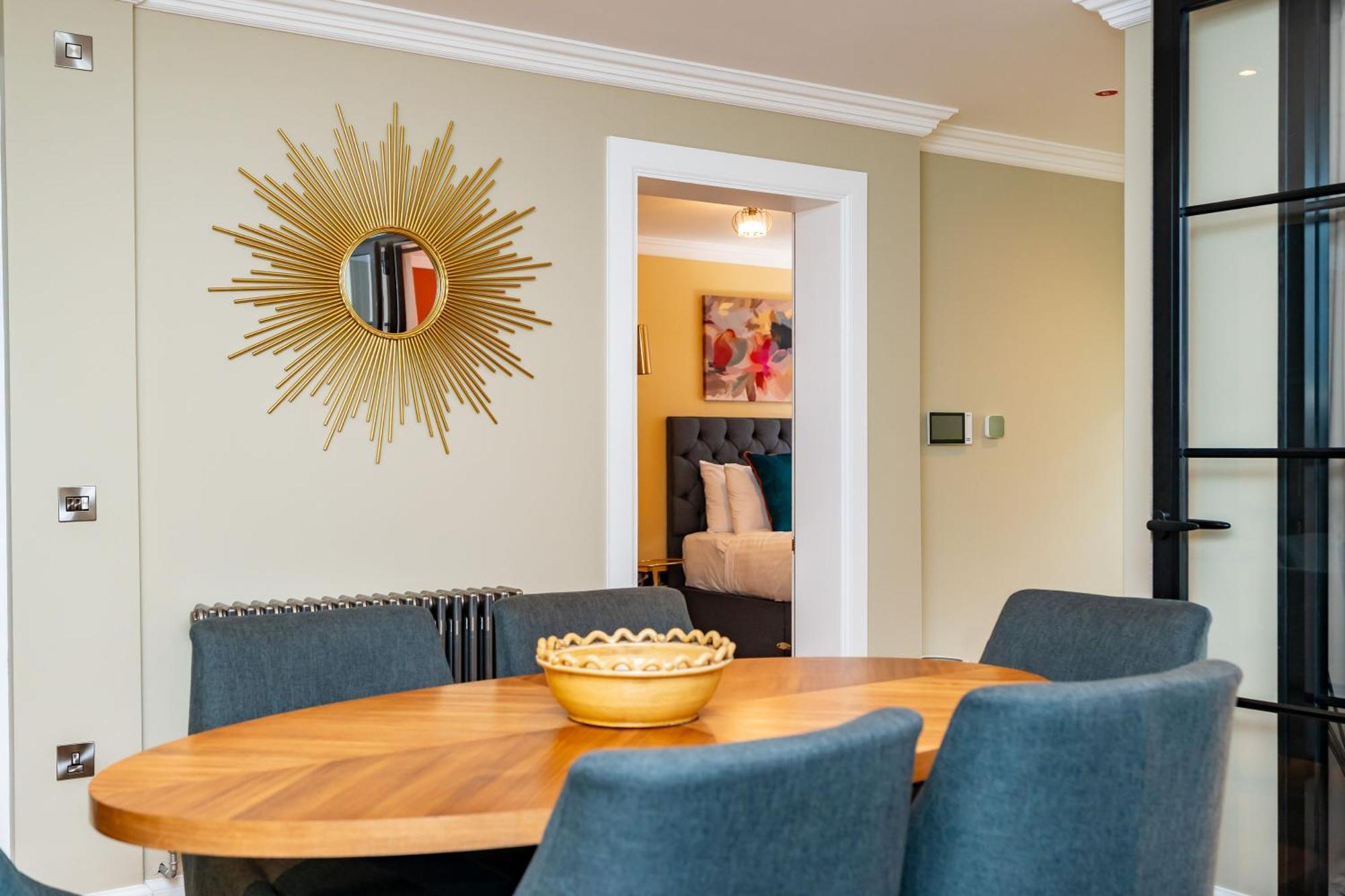 Dragon Suites Luxury Apartments At 9 Albyn Place Единбург Екстер'єр фото