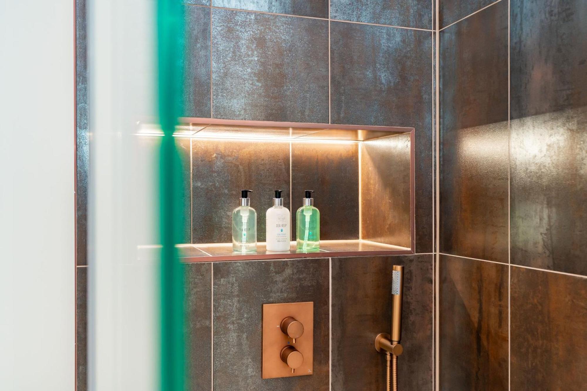 Dragon Suites Luxury Apartments At 9 Albyn Place Единбург Екстер'єр фото