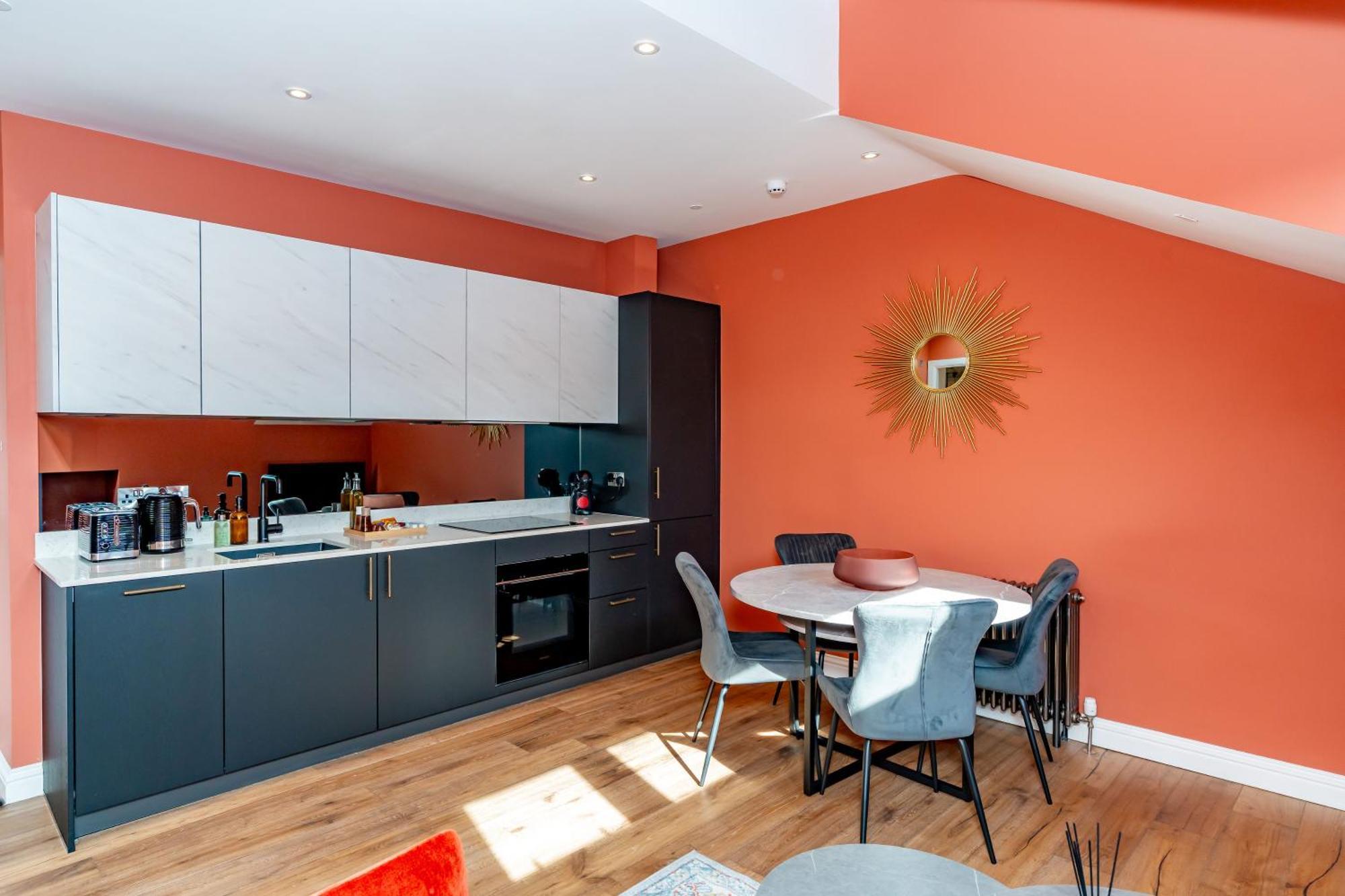 Dragon Suites Luxury Apartments At 9 Albyn Place Единбург Екстер'єр фото